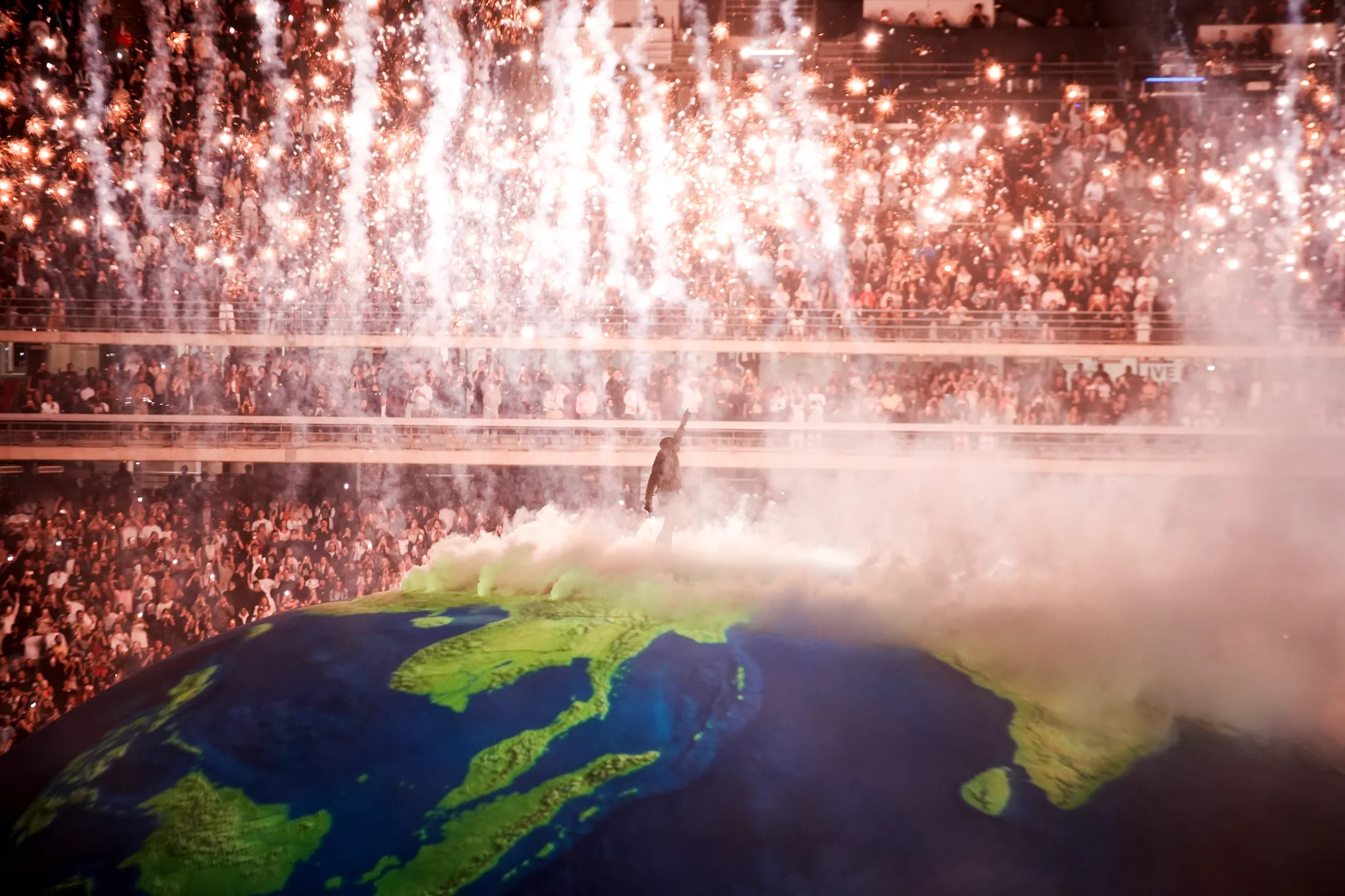 Kanye West İstanbul'da konser verdi