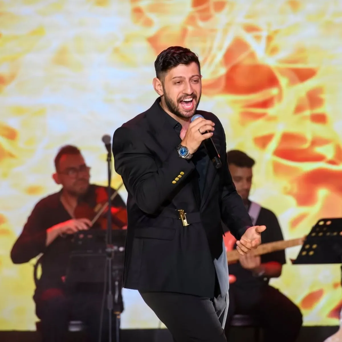 Burak Bulut eski eşinin dövmesini kapattırdı