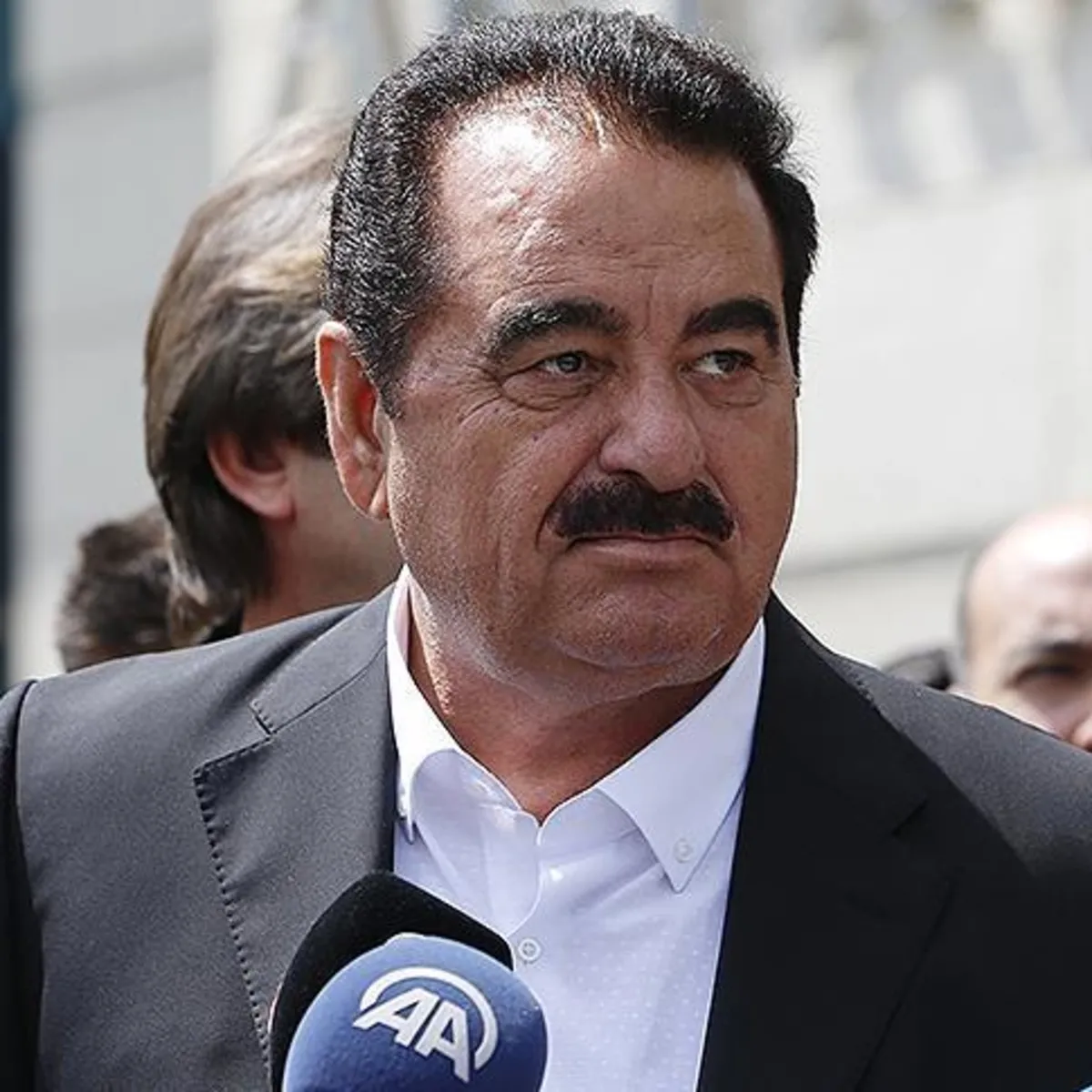 İbrahim Tatlıses'ten Sağlık Açıklaması