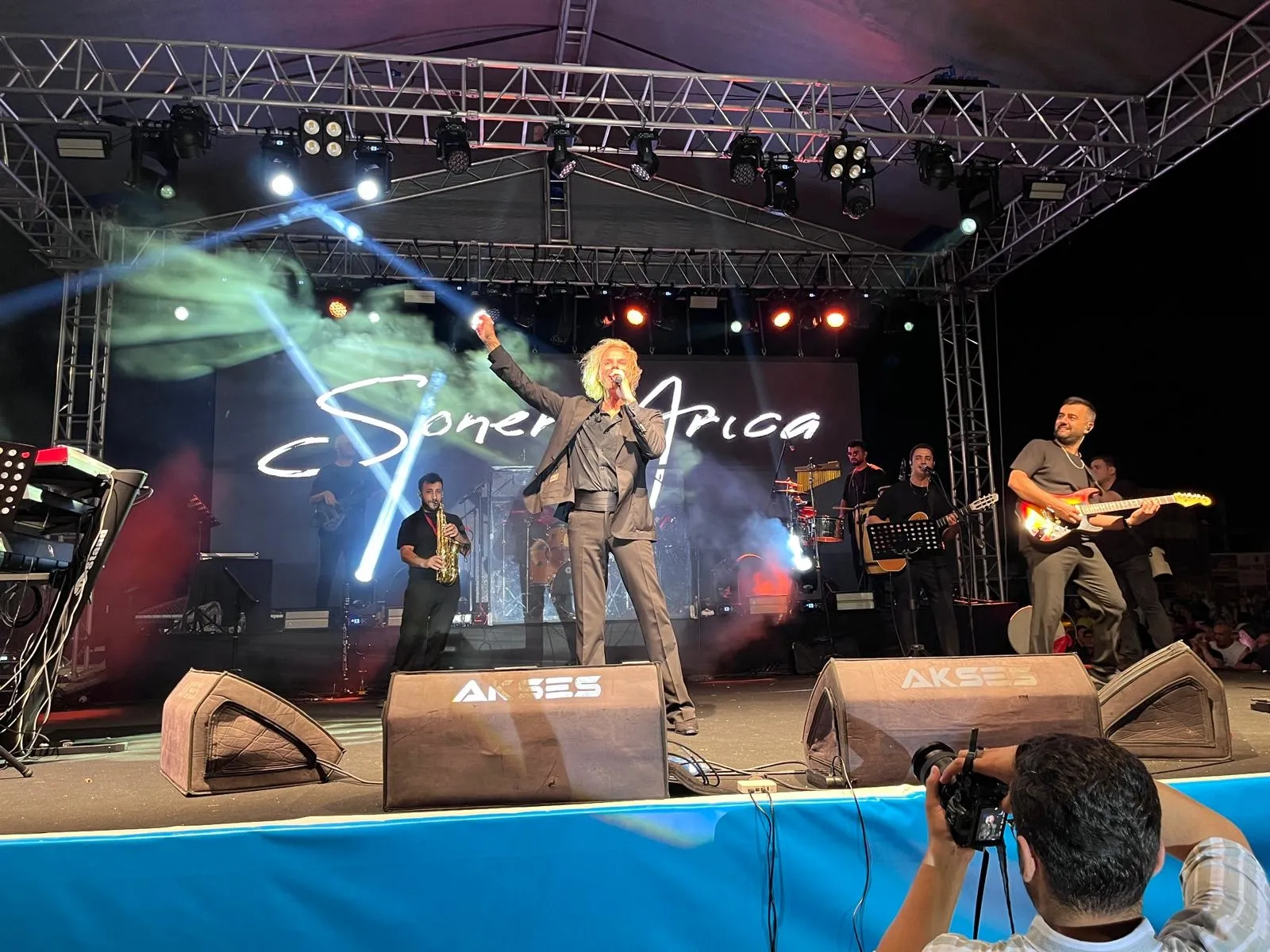 Soner Arıca Fatsa'da konser verdi